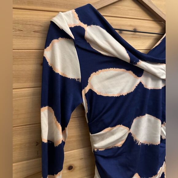 Diane VonFurstenberg Size 4 Bentley Ruched Wrap Silk 3/4 Dress - Picture 11 of 15